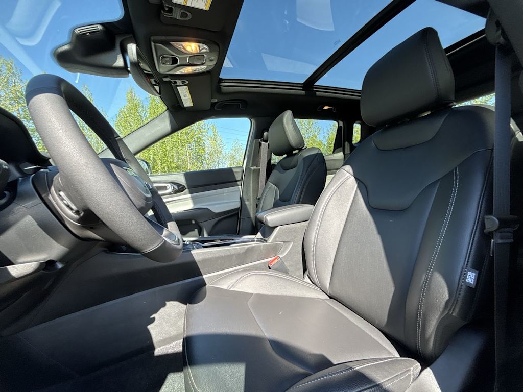 Thumbnail: 2026 Jeep Compass - 10