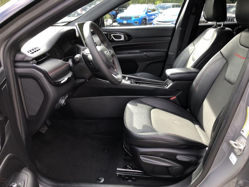 Thumbnail: 2024 Jeep Compass - 10