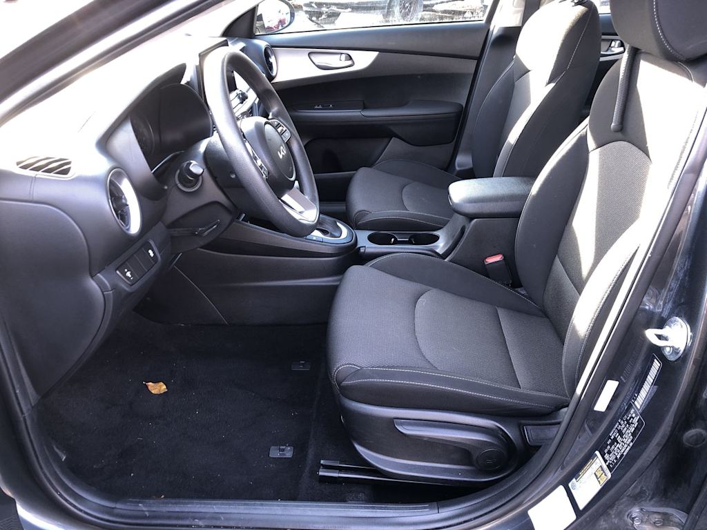 Thumbnail: 2024 Kia Forte - 10