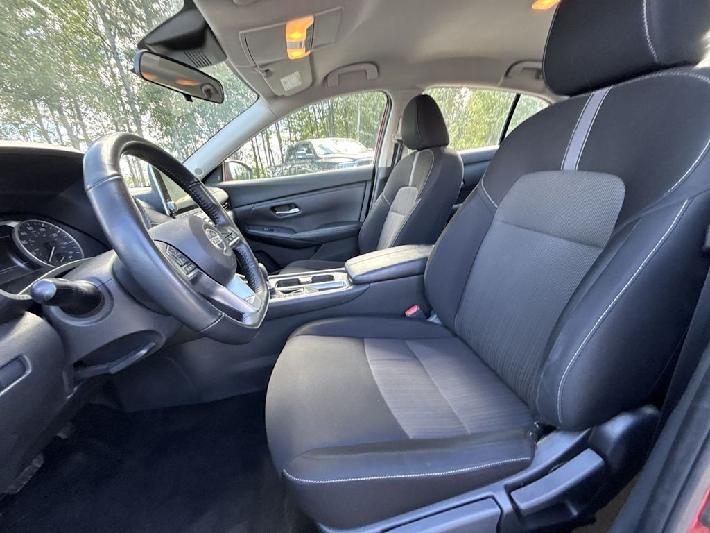 Thumbnail: 2022 Nissan Sentra - 10