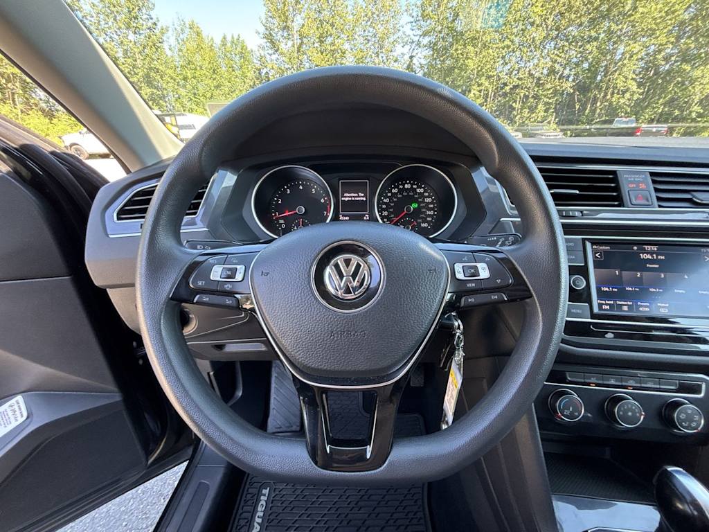 Thumbnail: 2021 Volkswagen Tiguan - 2
