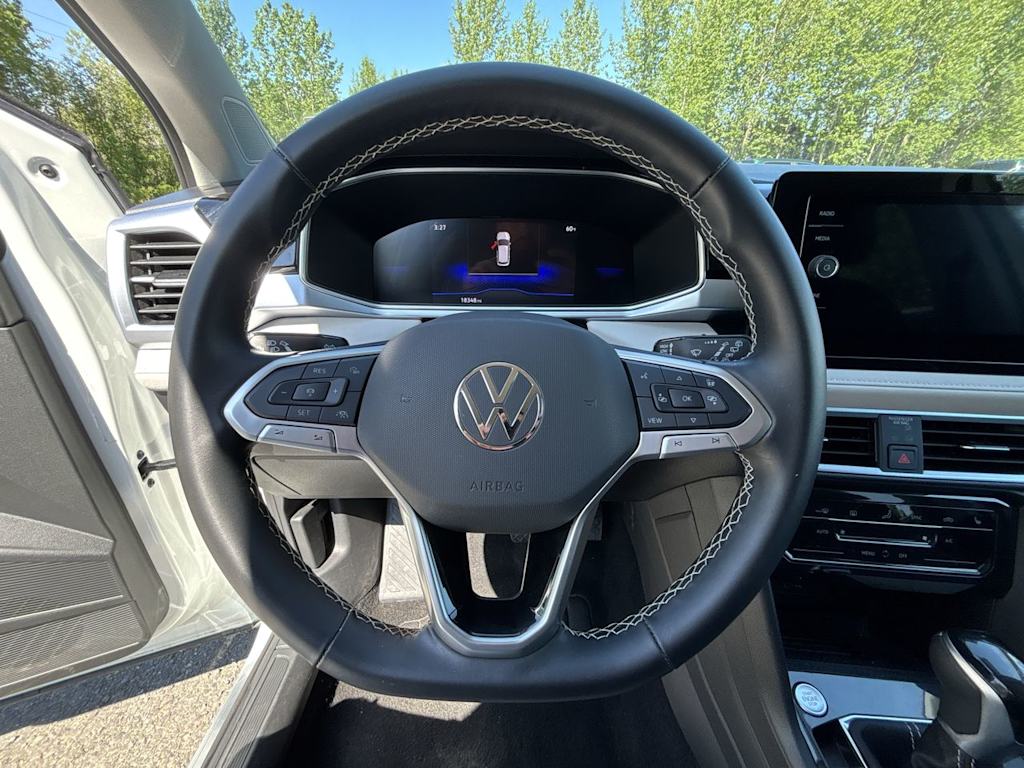 Thumbnail: 2025 Volkswagen Taos - 2