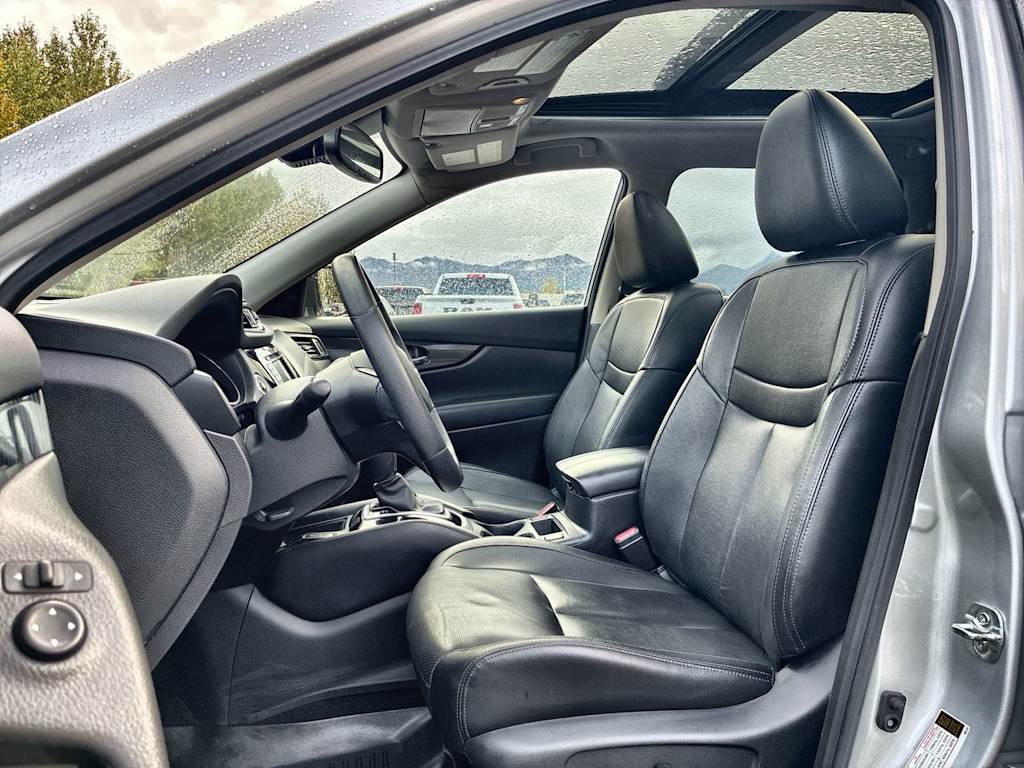 Thumbnail: 2019 Nissan Rogue - 10