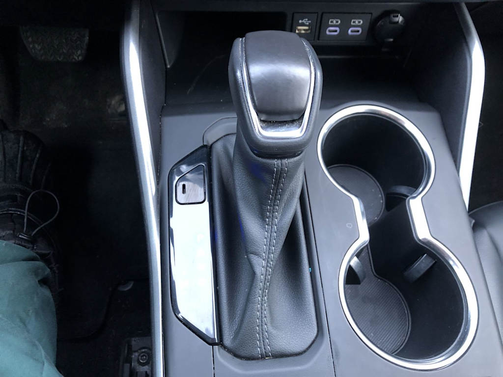 Thumbnail: 2023 Toyota Highlander - 13