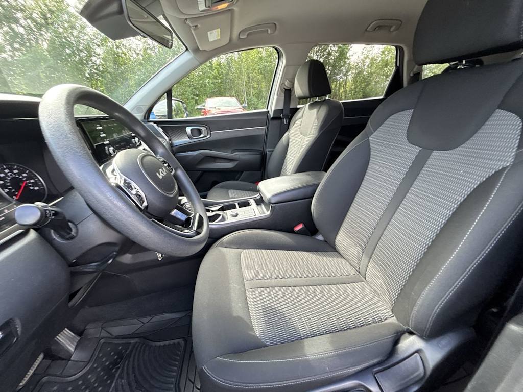 Thumbnail: 2022 Kia Sorento - 10