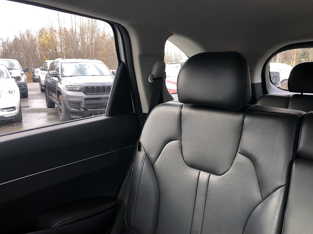 Thumbnail: 2024 Kia Sorento - 12