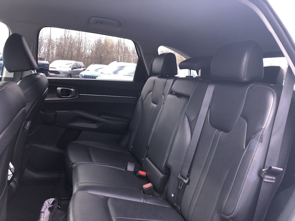 Thumbnail: 2024 Kia Sorento - 35