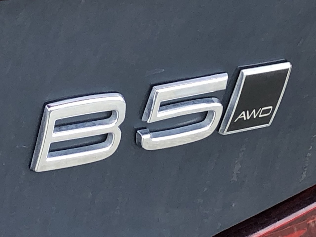 Thumbnail: 2024 Volvo S60 - 27