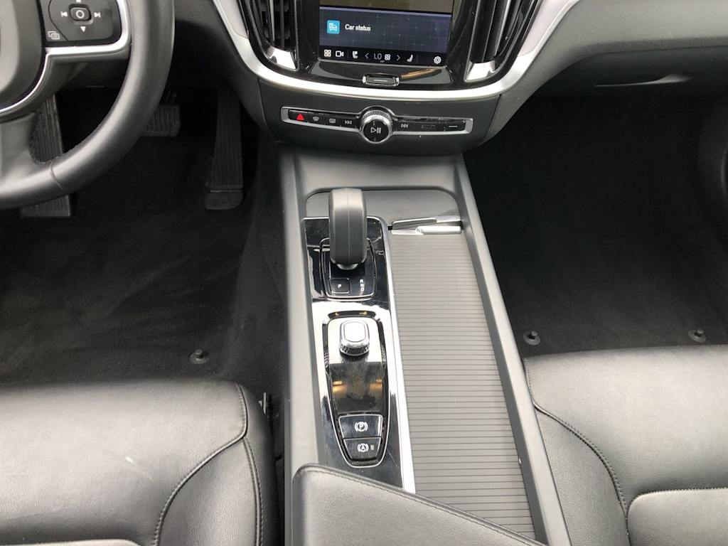 Thumbnail: 2024 Volvo S60 - 13