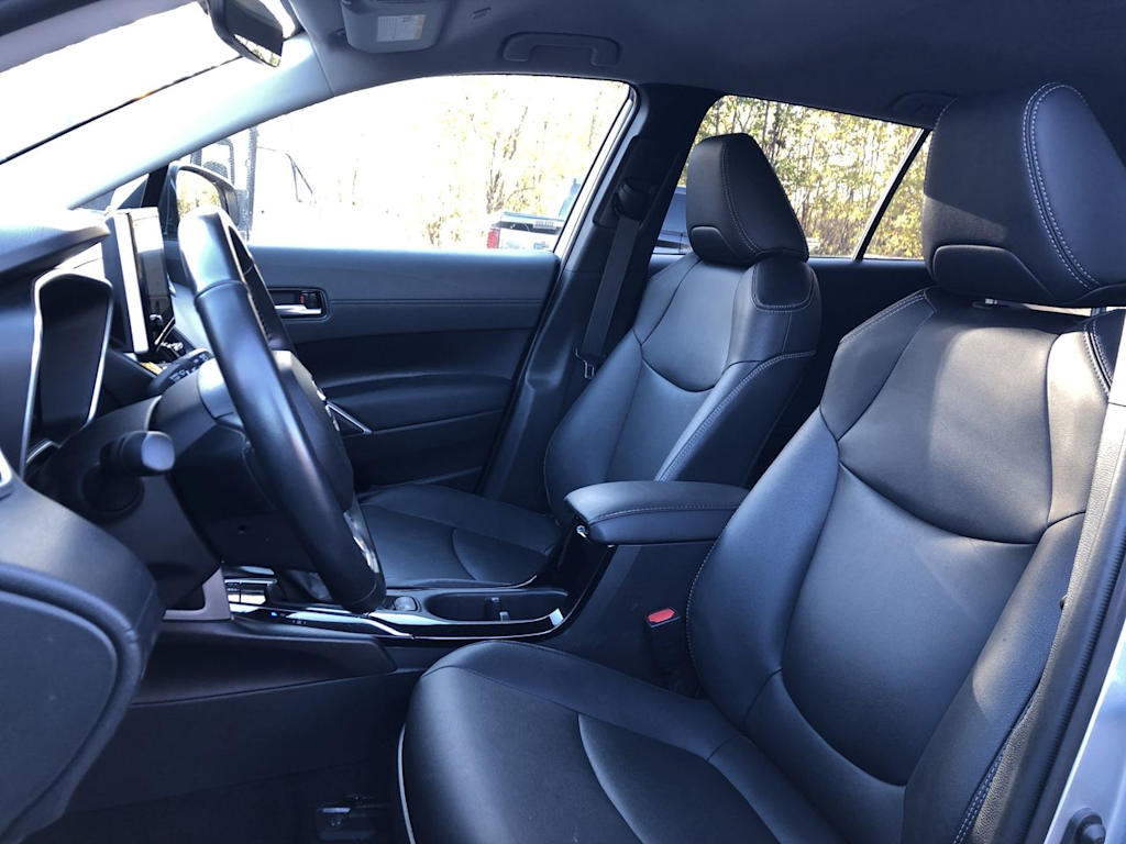 Thumbnail: 2023 Toyota Corolla Cross - 10