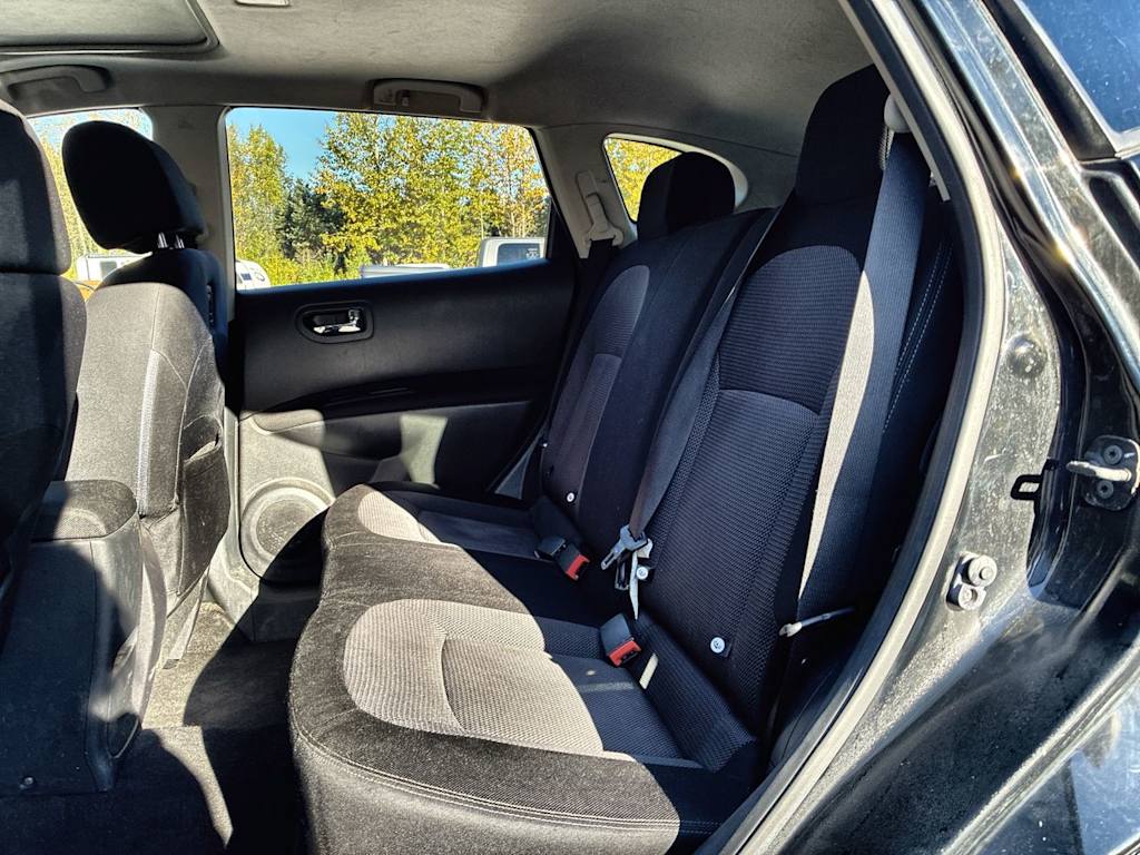 Thumbnail: 2012 Nissan Rogue - 11