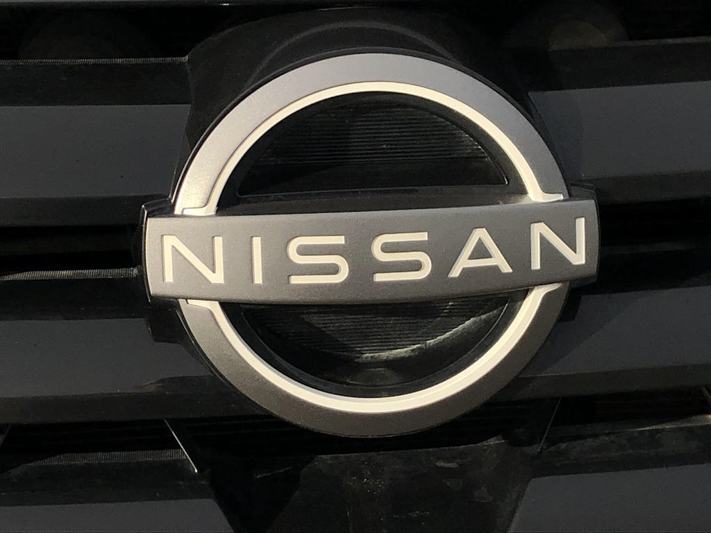 2023 Nissan Armada SV 27