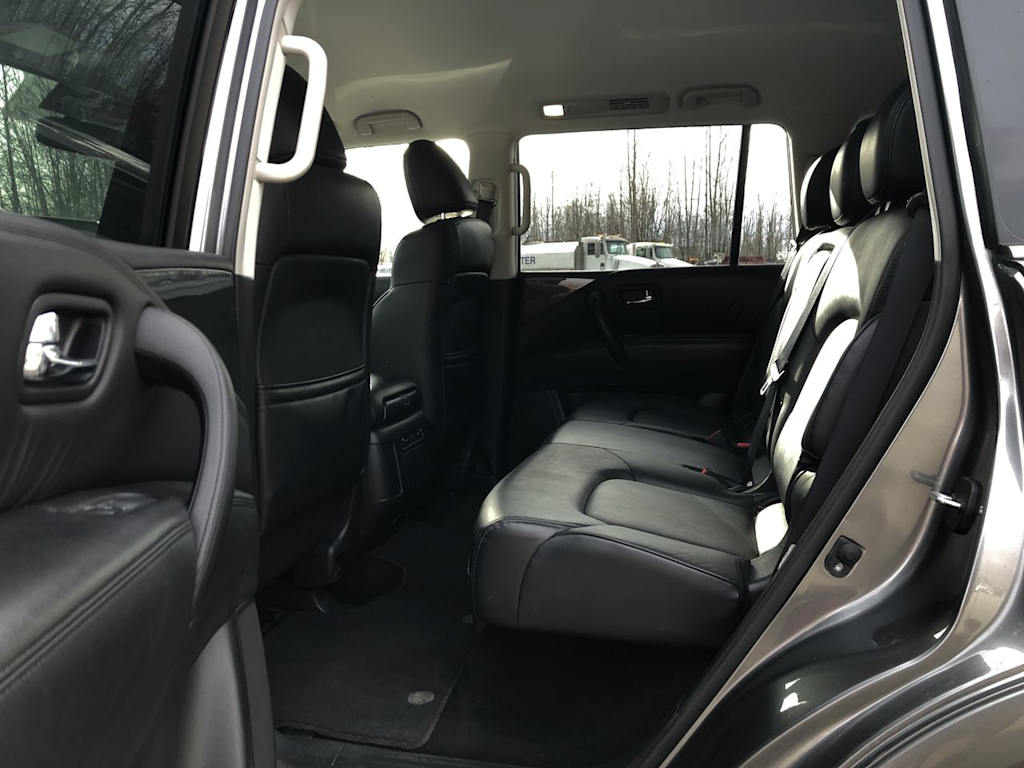 2023 Nissan Armada SV 11