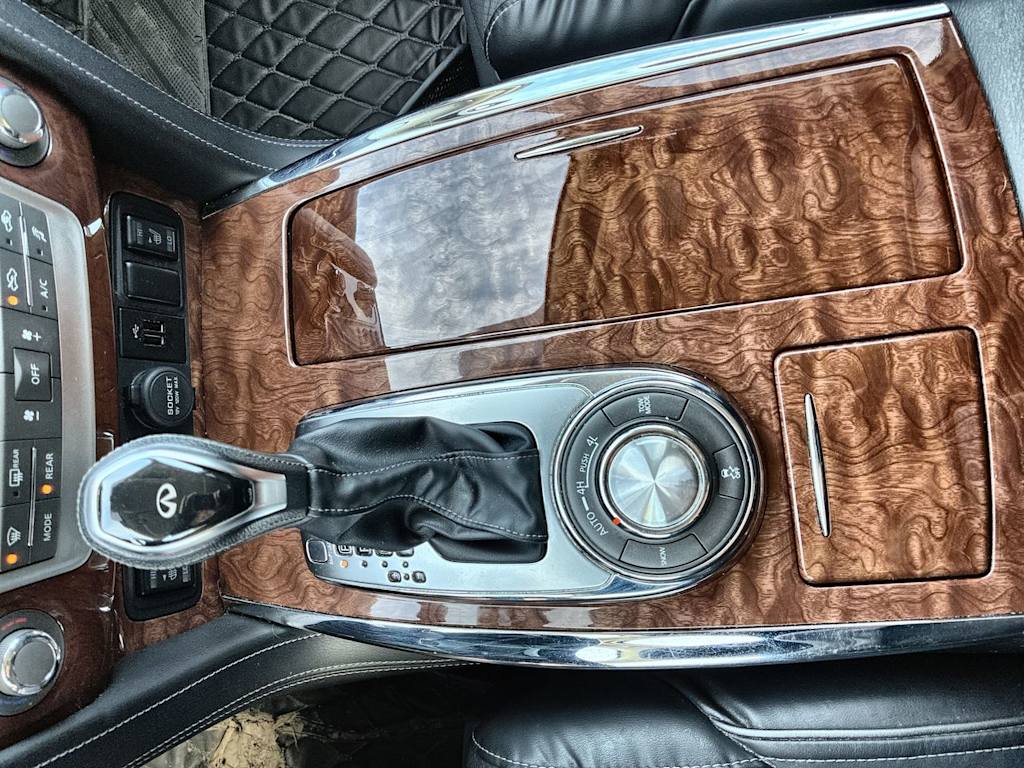 Thumbnail: 2019 INFINITI QX80 - 19