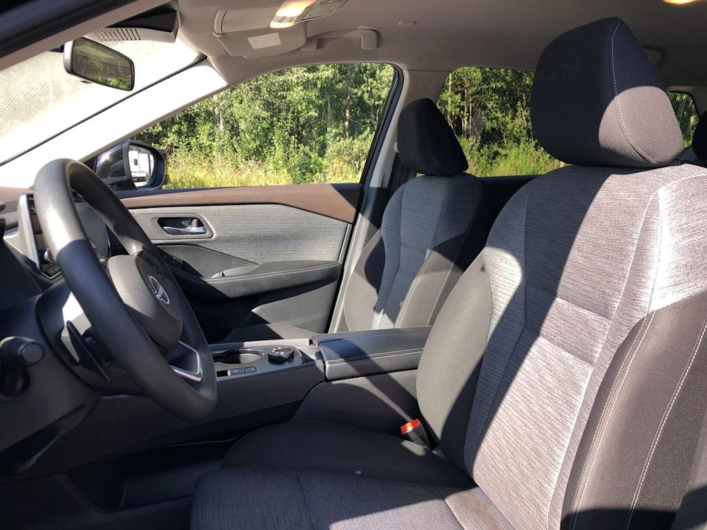 Thumbnail: 2023 Nissan Rogue - 10