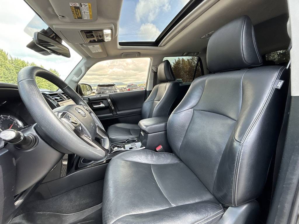Thumbnail: 2021 Toyota 4Runner - 10