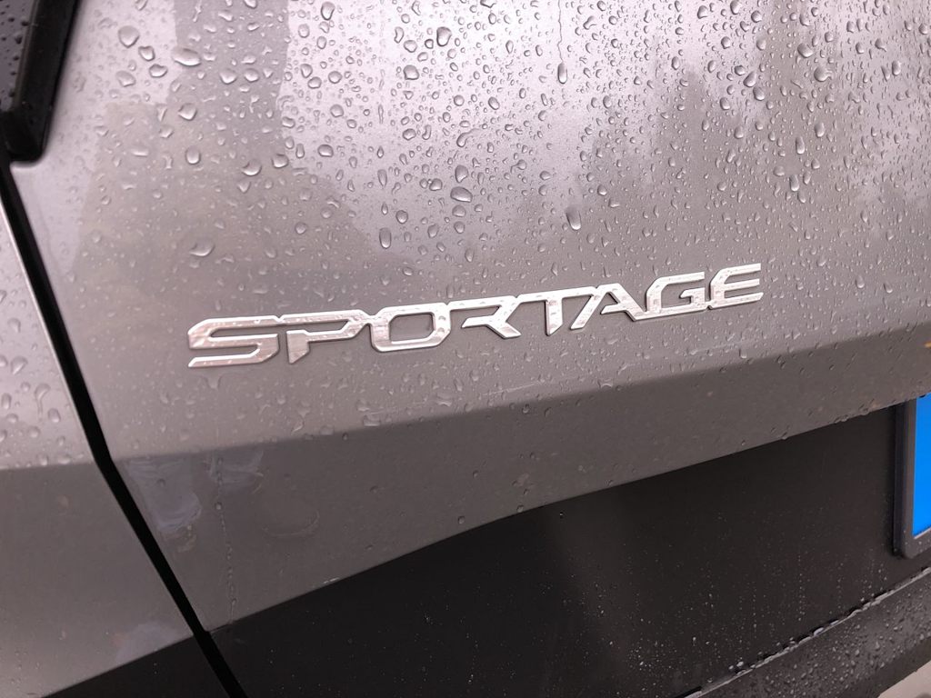 Thumbnail: 2024 Kia Sportage - 7