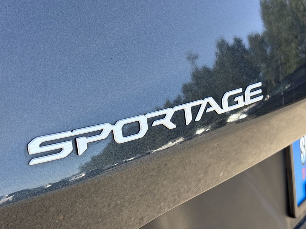 Thumbnail: 2024 Kia Sportage - 7