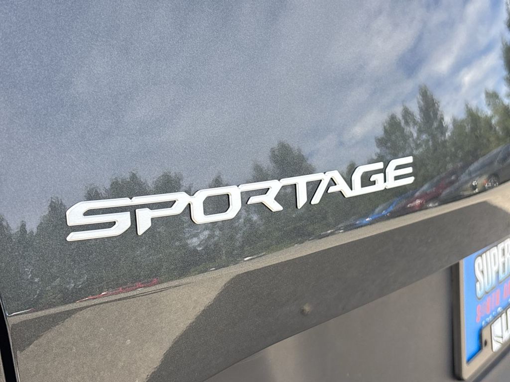 Thumbnail: 2024 Kia Sportage - 7