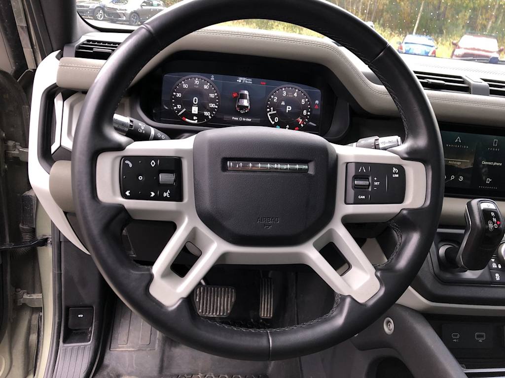 Thumbnail: 2020 Land Rover Defender - 2