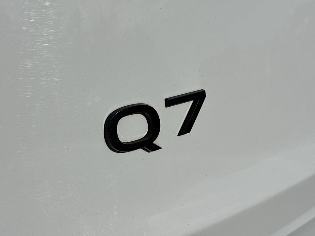Thumbnail: 2025 Audi Q7 - 7