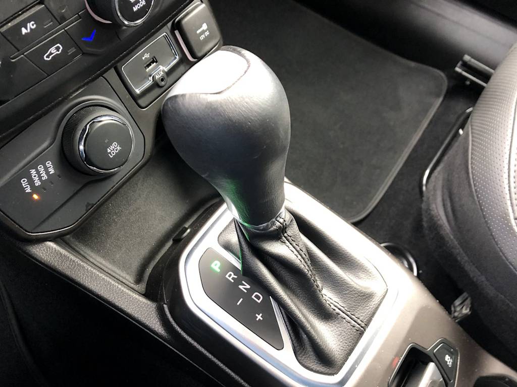 Thumbnail: 2021 Jeep Renegade - 13