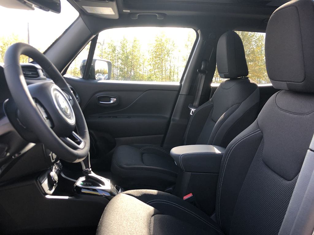 Thumbnail: 2022 Jeep Renegade - 10