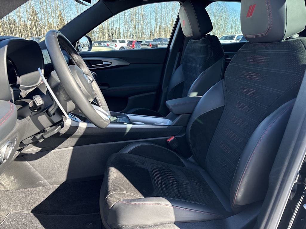 Thumbnail: 2024 Dodge Hornet - 10