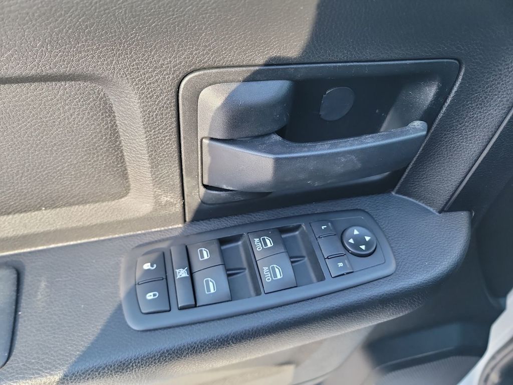 Thumbnail: 2017 RAM 1500 - 21