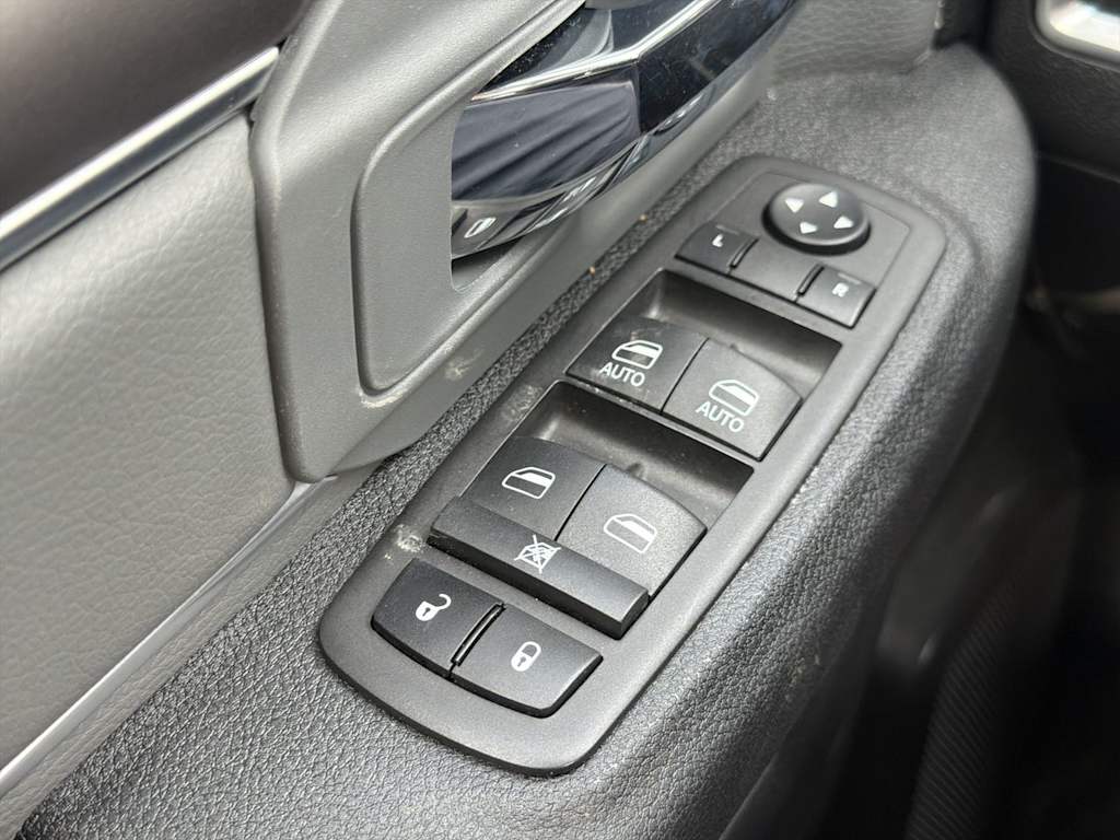 Thumbnail: 2024 RAM 1500 - 19