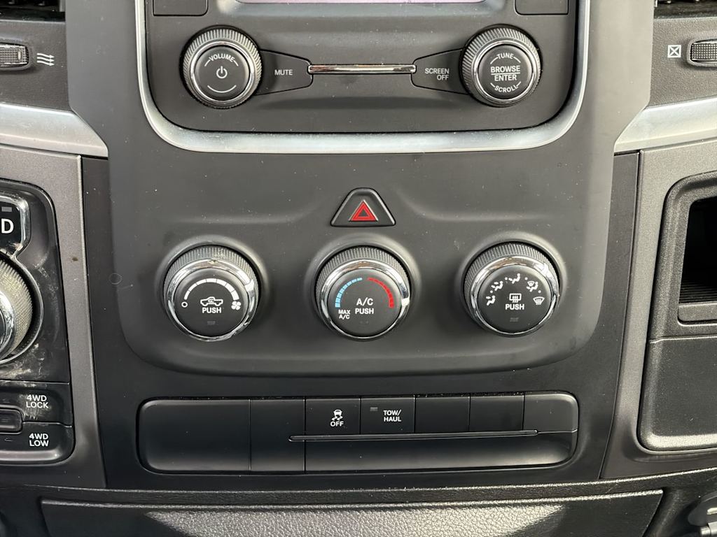 Thumbnail: 2024 RAM 1500 - 22
