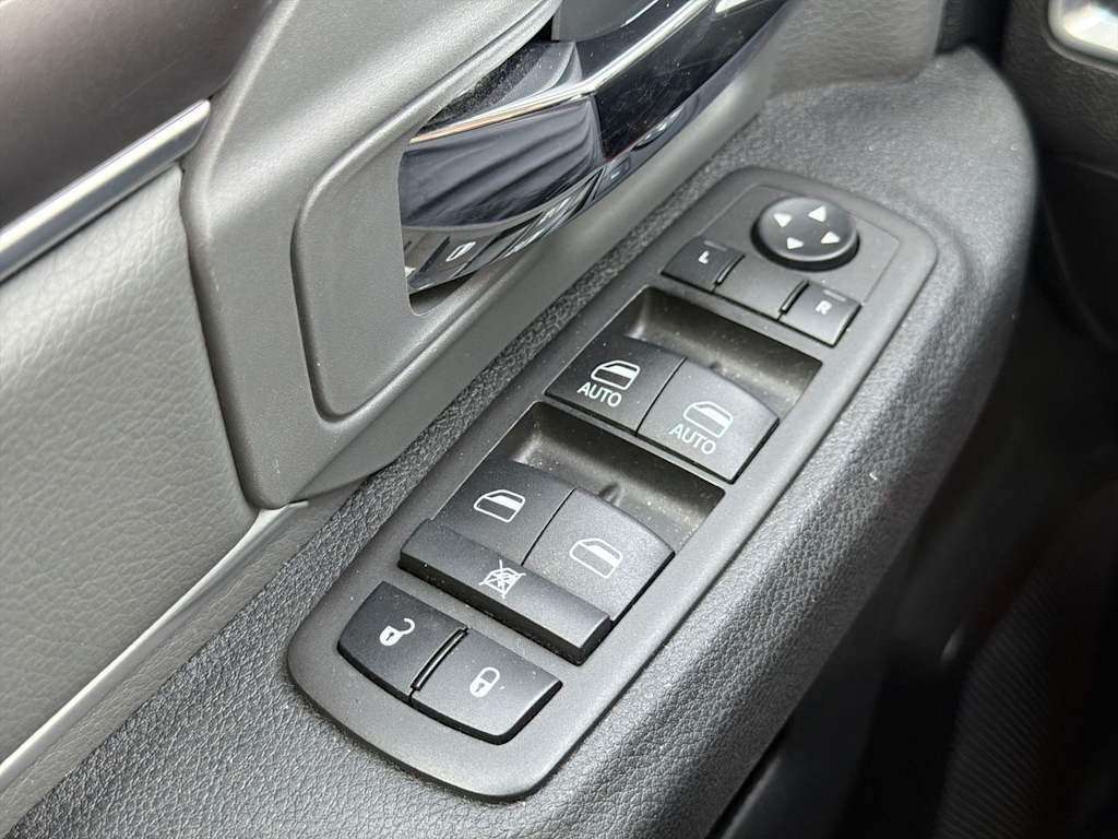 Thumbnail: 2024 RAM 1500 - 19