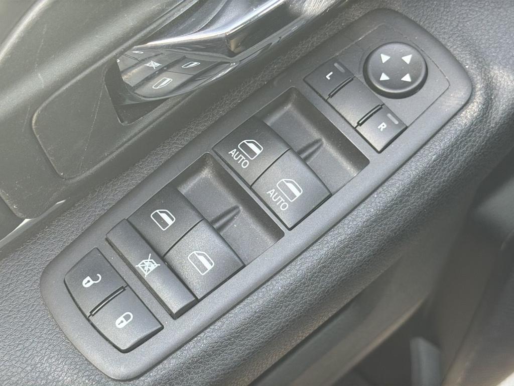 Thumbnail: 2024 RAM 1500 - 19