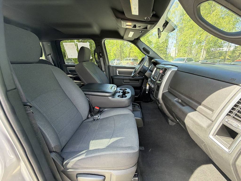 Thumbnail: 2024 RAM 1500 - 10