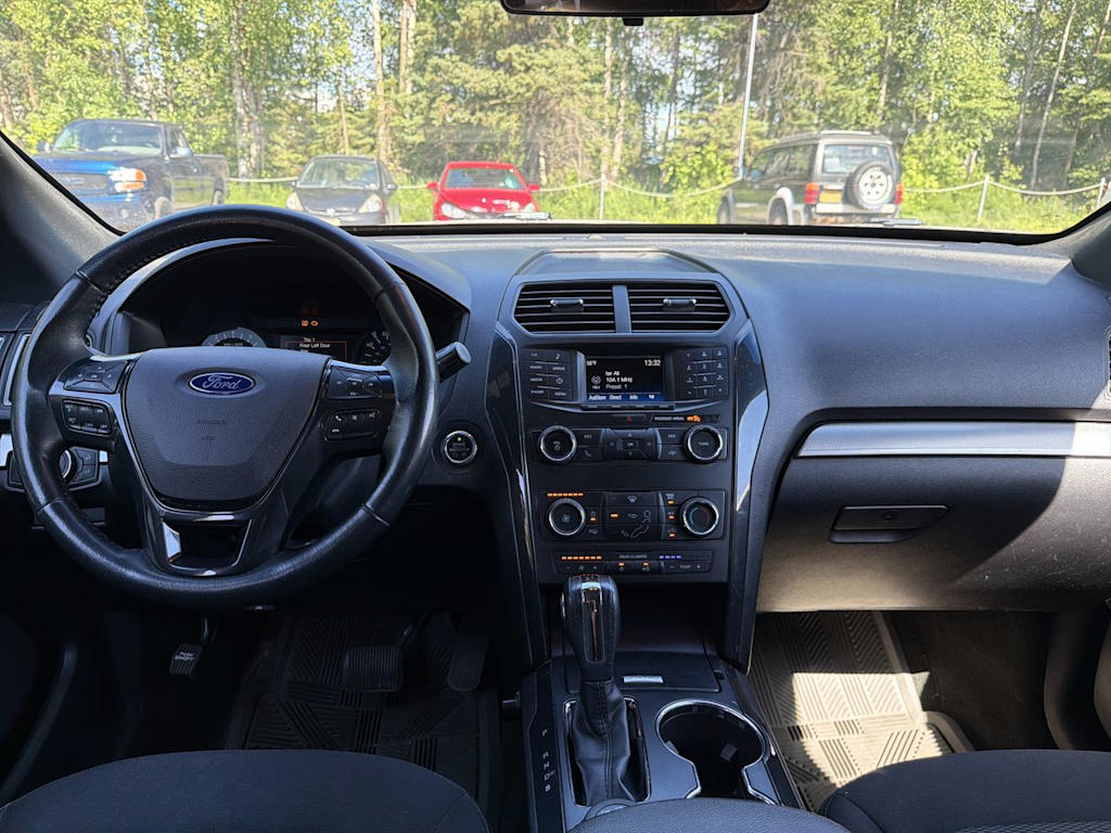 Thumbnail: 2018 Ford Explorer - 7