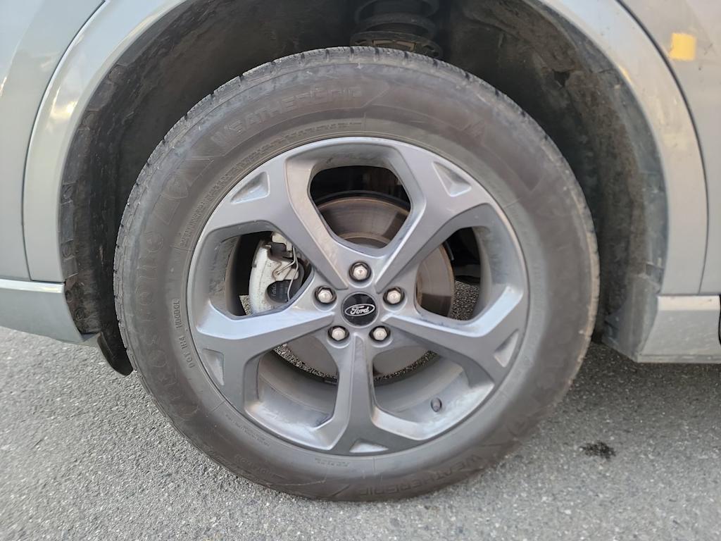 Thumbnail: 2024 Ford Escape - 9