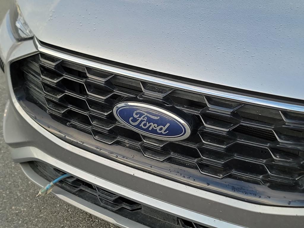 Thumbnail: 2024 Ford Escape - 8