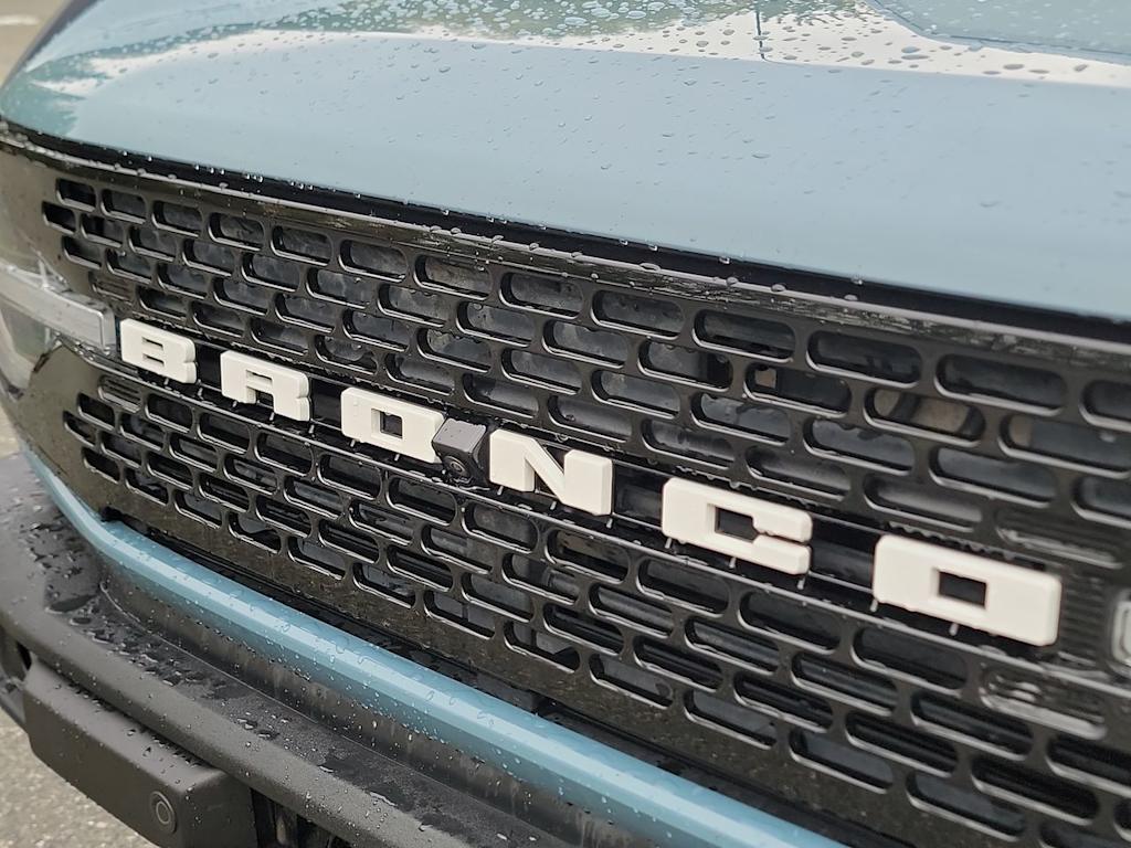 Thumbnail: 2022 Ford Bronco - 6