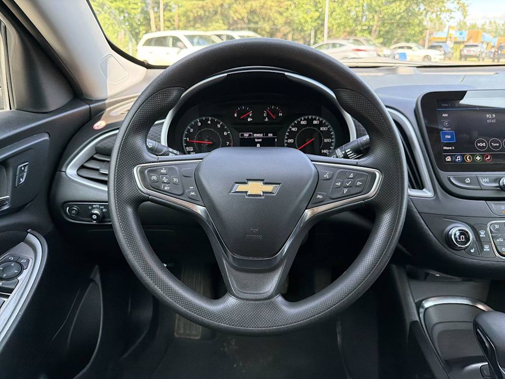 Thumbnail: 2024 Chevrolet Malibu - 2