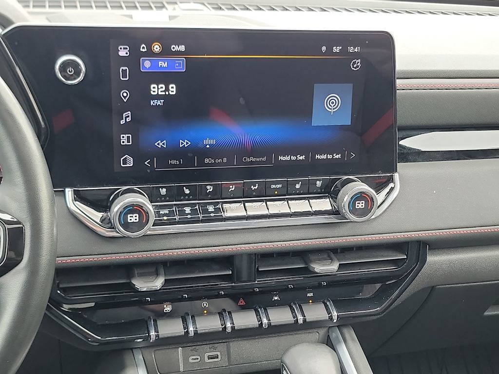 Thumbnail: 2023 Chevrolet Colorado - 24