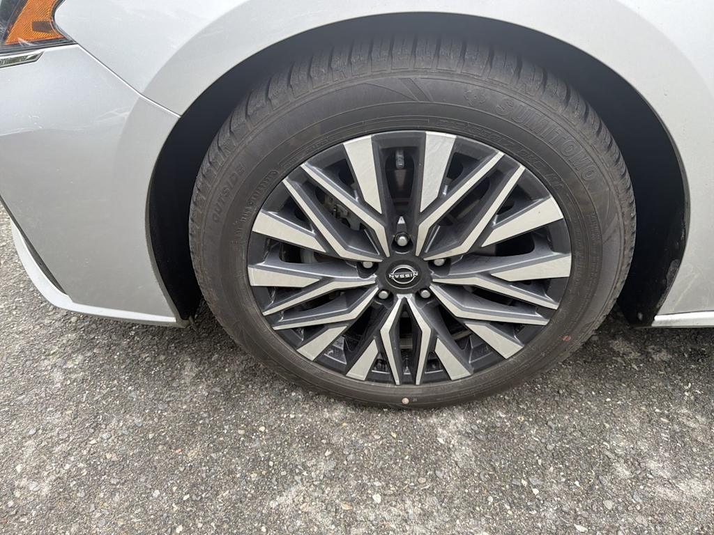 Thumbnail: 2023 Nissan Altima - 6