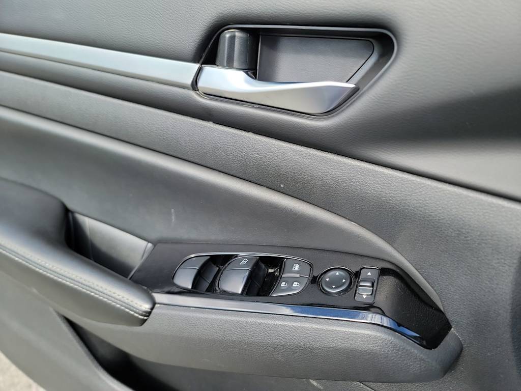 Thumbnail: 2023 Nissan Altima - 23