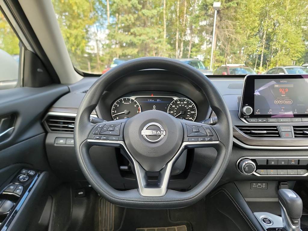 Thumbnail: 2023 Nissan Altima - 2