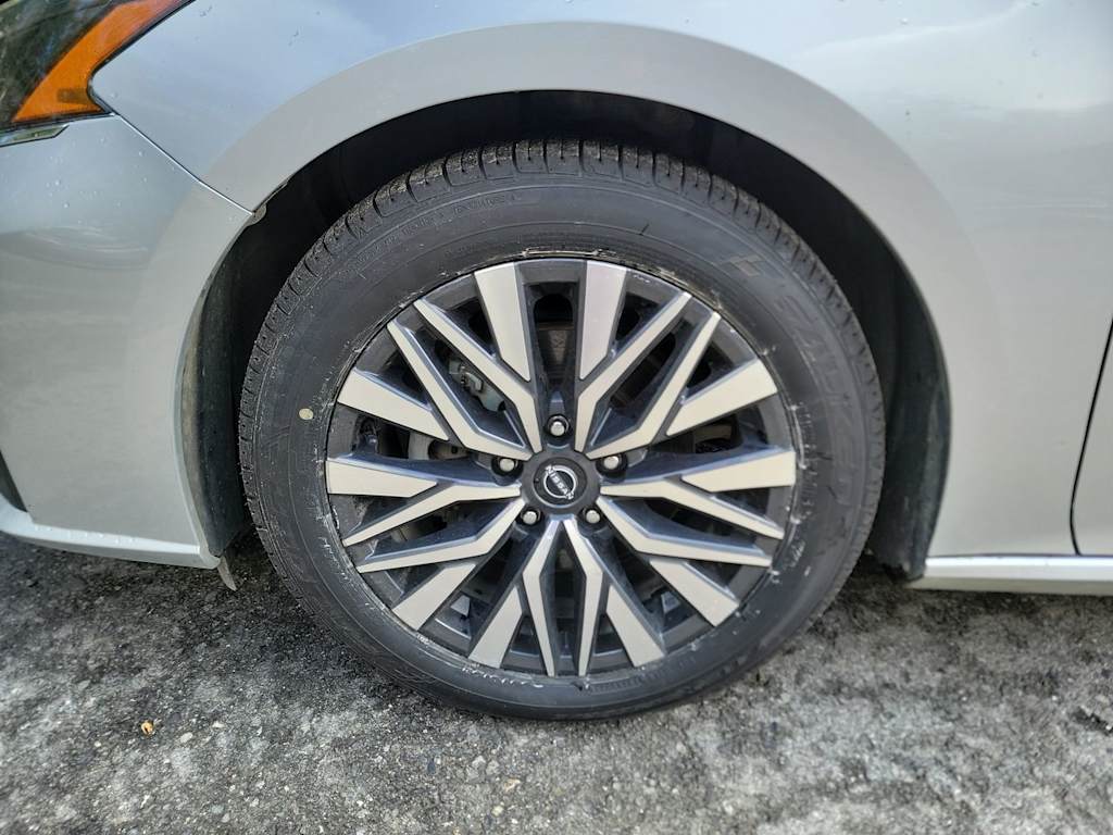 Thumbnail: 2023 Nissan Altima - 8