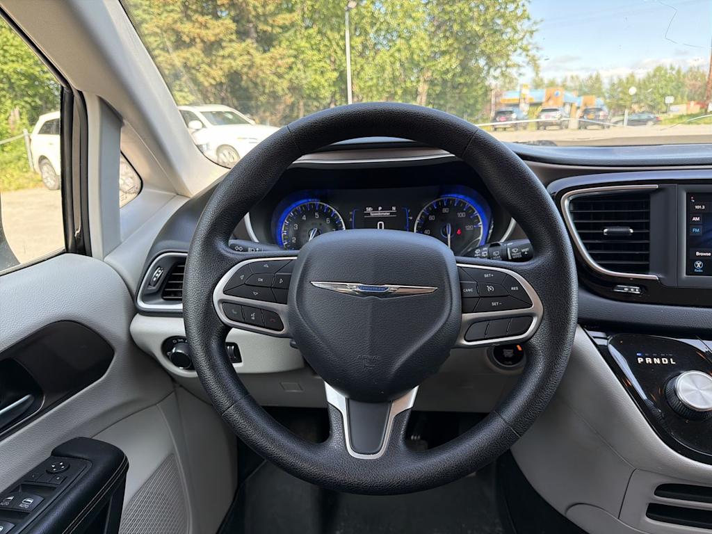 Thumbnail: 2020 Chrysler Voyager - 2
