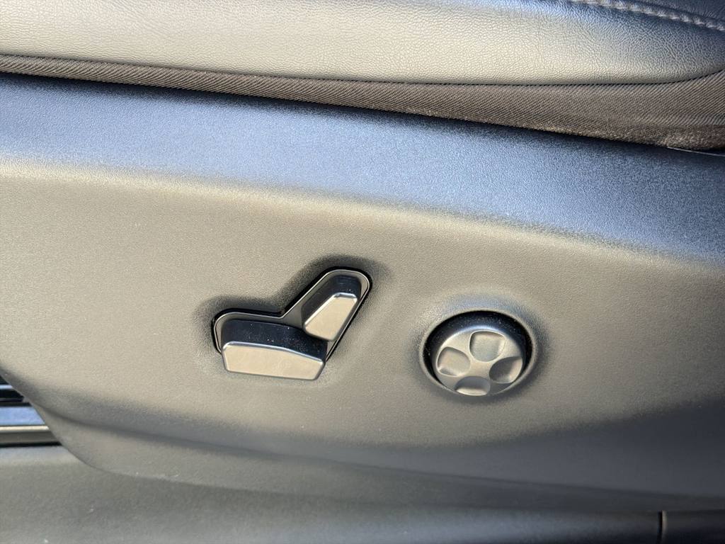 Thumbnail: 2024 Chrysler Pacifica - 19