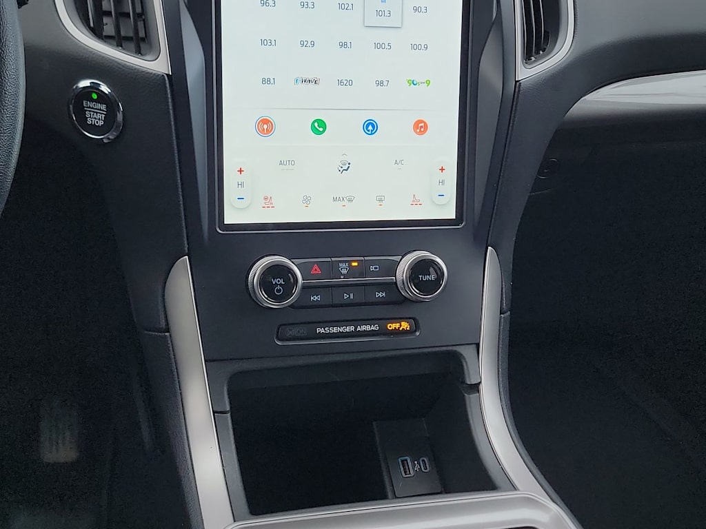 Thumbnail: 2024 Ford Edge - 25