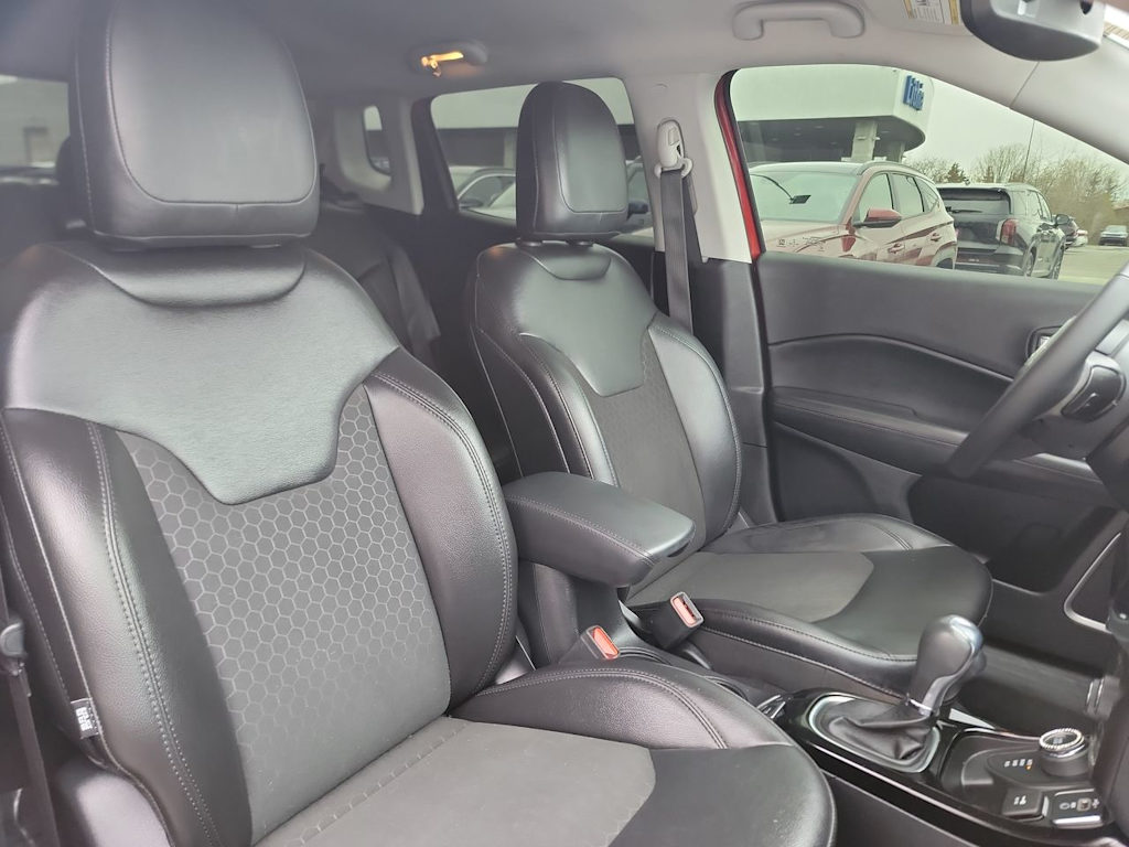 Thumbnail: 2021 Jeep Compass - 11