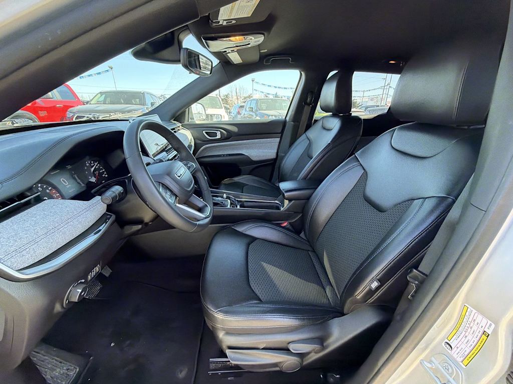 Thumbnail: 2024 Jeep Compass - 9