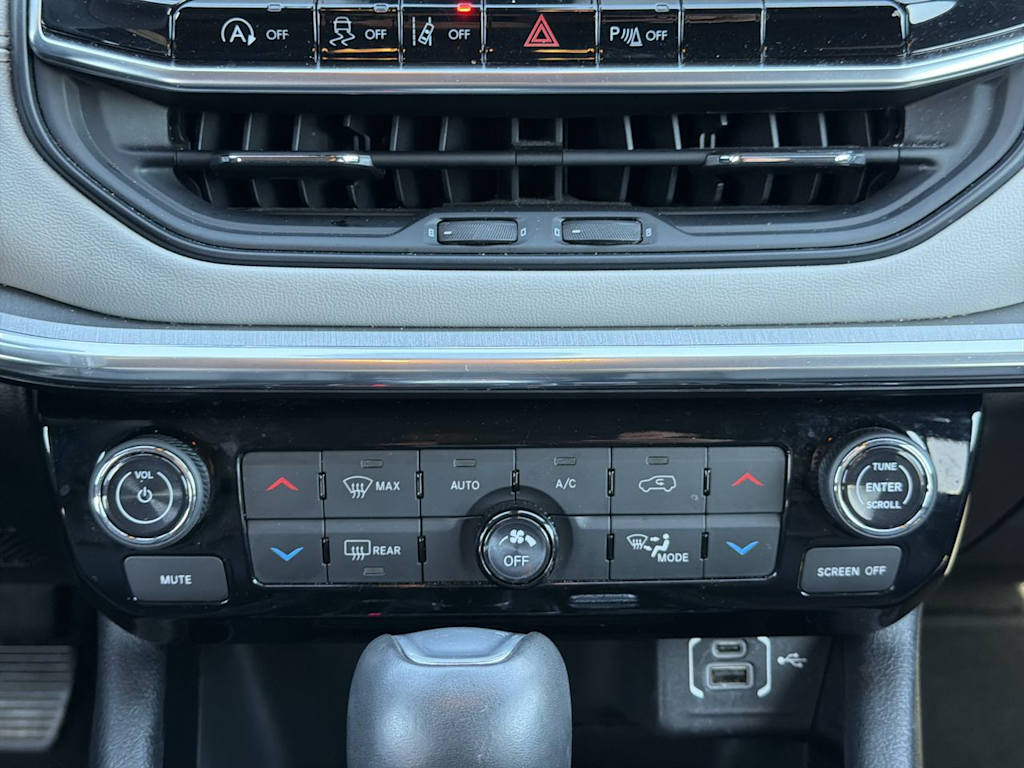 Thumbnail: 2024 Jeep Compass - 22